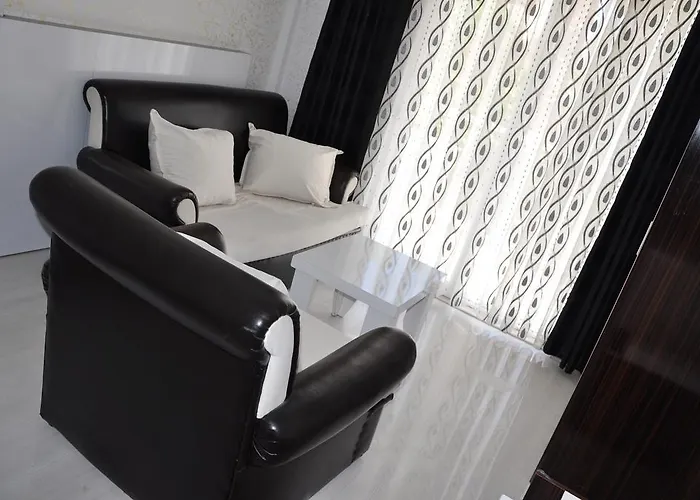 Hotel Movie Life Roe 3*
