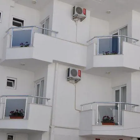 Movie Life Roe Hotell 3*